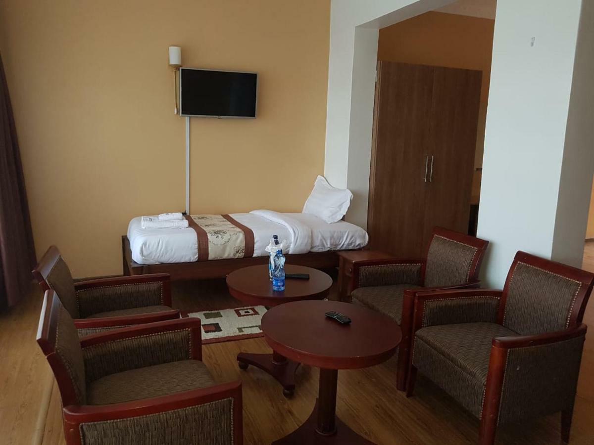 Esikar Gardens Hotel Narok Zewnętrze zdjęcie